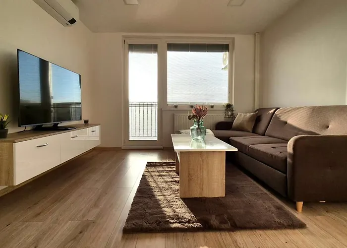 Skyview Apartment, Center *